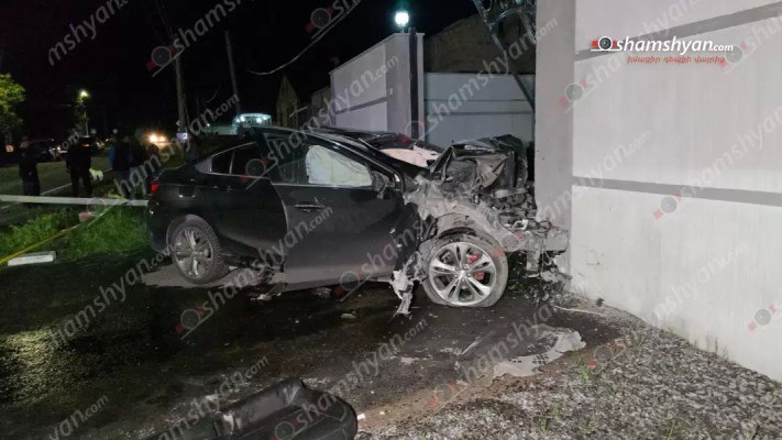 1 զոհ, 3 վիրավոր. Կոտայքում «Chevrolet»-ը բախվել է գազախողովակներին, ապա բնակչի երկաթե դարպասին