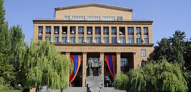 ԵՊՀ հոգաբարձուների խորհրդի նախագահի պաշտոնում առաջադրվեց 2 հոգի