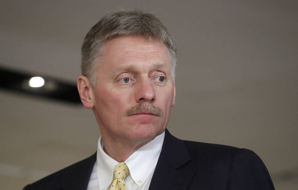 Песков заявил, что Путин не планирует вводить военное положение