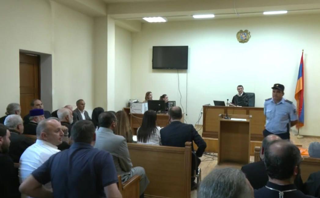 Կաթողիկոսի և Սրբազան հայրերի գործով դատական նիստը կանցկացվի դռնփակ