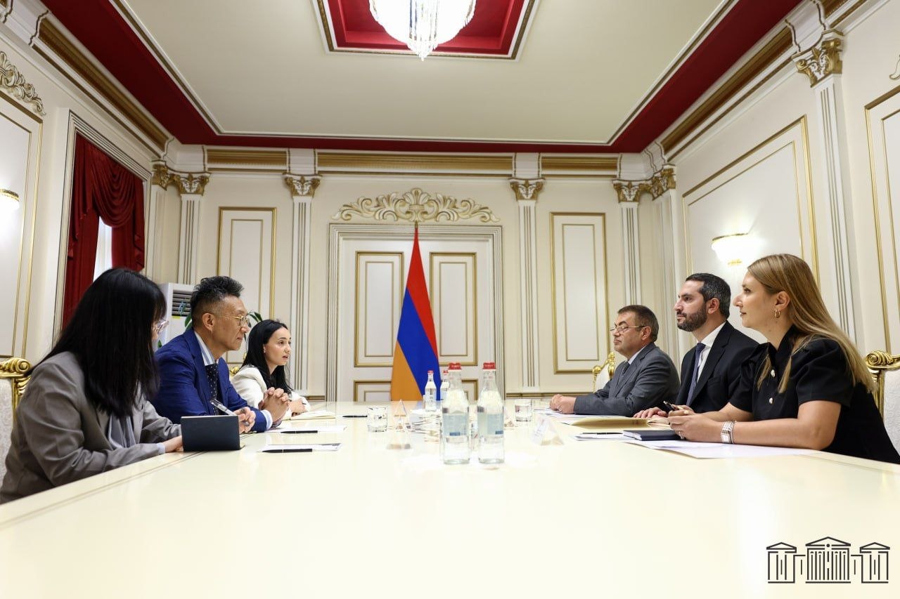 Ռուբեն Ռուբինյանն ընդունել է ՀՀ-ում Չինաստանի դեսպան Սինվեյ Լիին