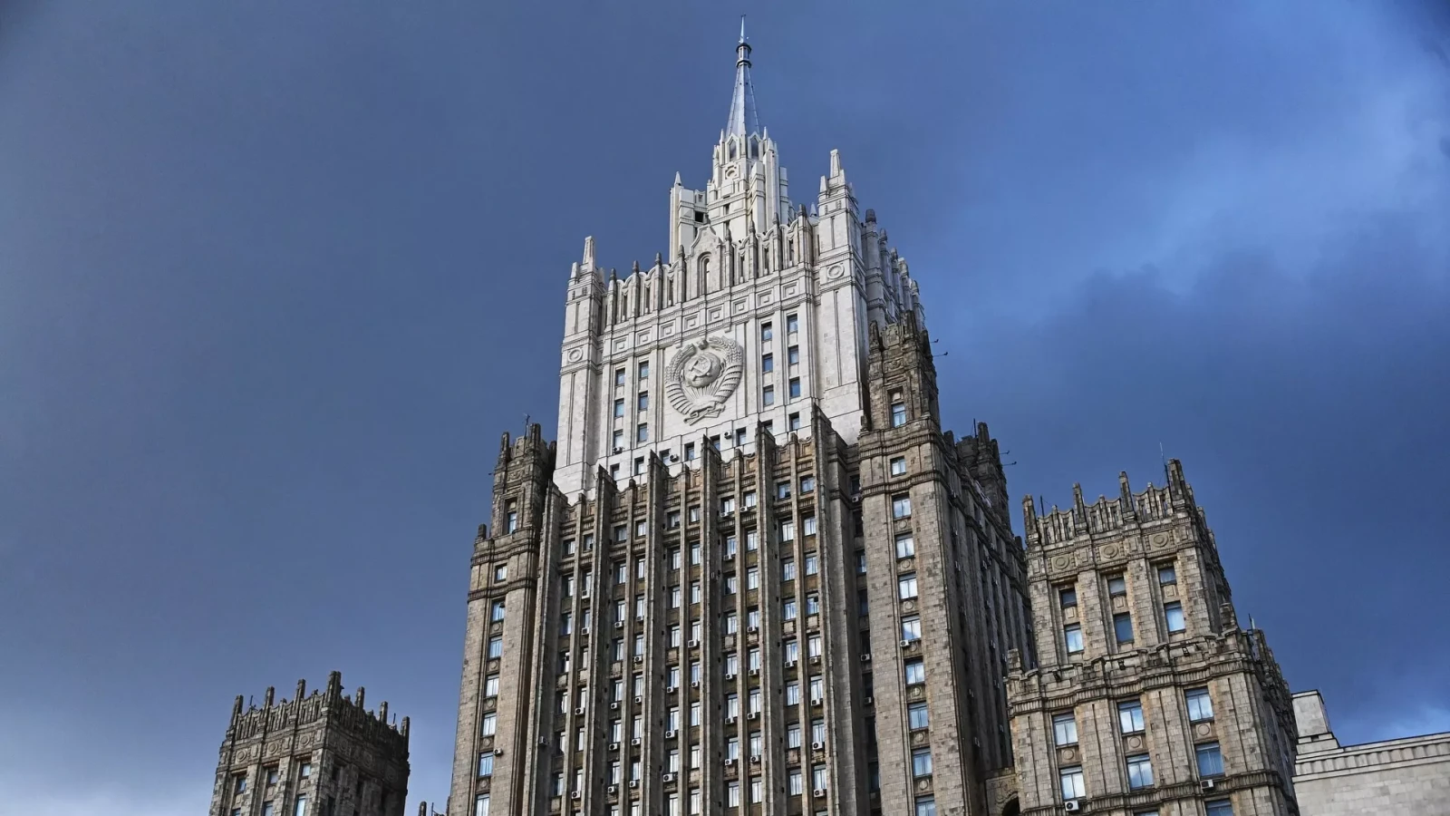 МИД: РФ и ее партнеры в ЕАЭС хотят, чтобы Армения определилась между союзом и ЕС
