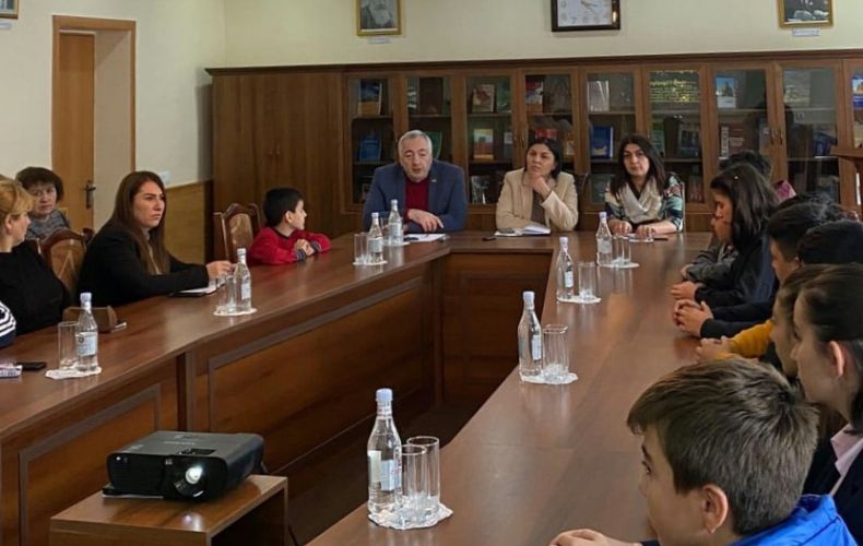 «Իմ պարտքն եմ համարում Արցախի համայնքներում վեր հանել շնորհաշատ երիտասարդների». Բյուրականի աստղադիտարանի տնօրենը Ստեփանակերտում հանդես է եկել դասախոսությամբ