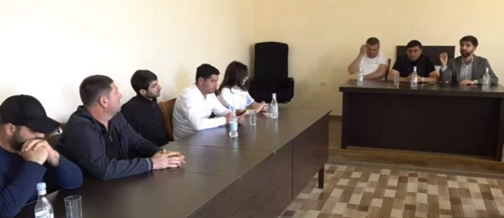 Ներկրեք, բայց չափավոր, որ մեր տանջանքն էլ գին ունենա. Արշալույսի բնակիչները՝ փոխնախարարին