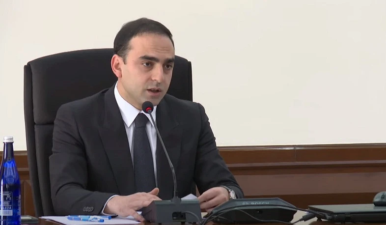 Մի կողմից քանդում ենք Երևանում ինքնակամ կառույցները, մյուս կողմից նորերն են ավելանում. Ավինյան