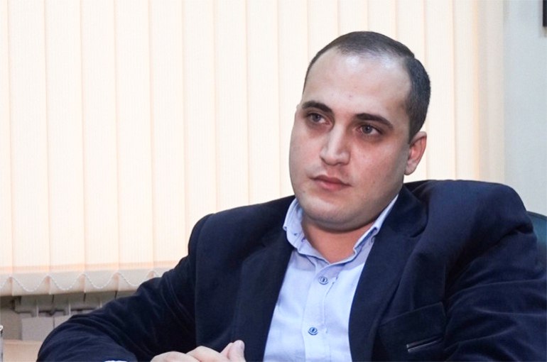 14 օր հացադուլի մեջ գտնվող Նարեկ Սամսոնյանն այս պահին ԲԿ-ում է. Աբրահամյան