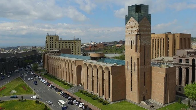 Քաղաքապետարանում խորհրդակցություն է. ուղիղ