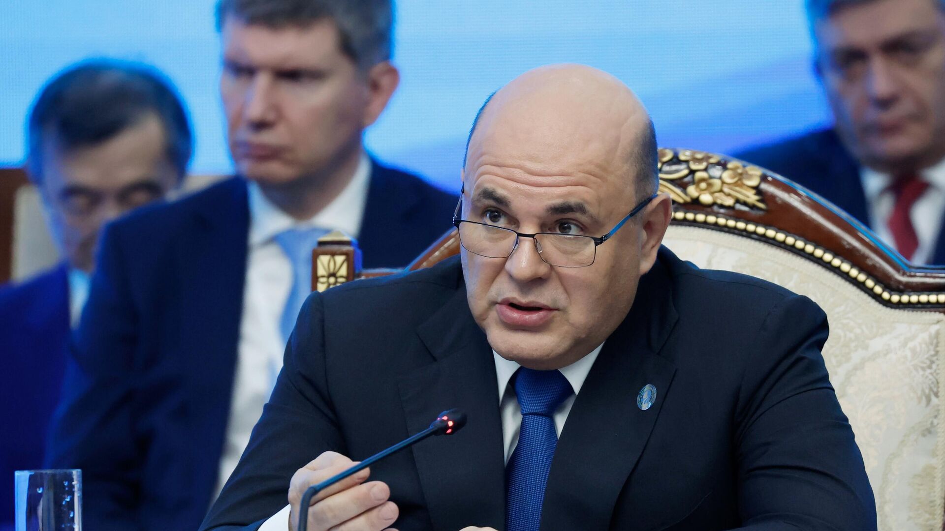 Мишустин: За первую половину текущего года взаимная торговля в пятерке ЕАЭС выросла на 5.7 процентов