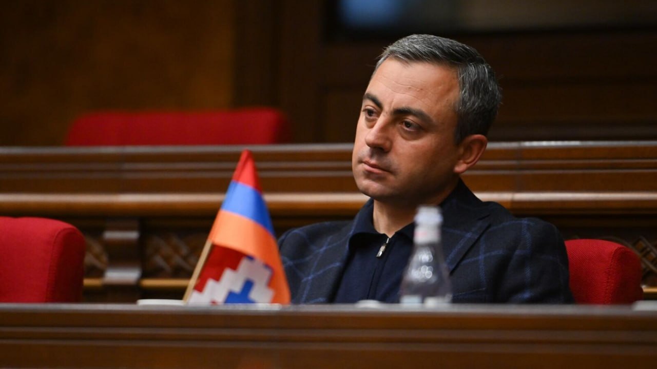Իրավապահները խուզարկություններ են իրականացնում  Իշխան Սաղաթելյանի տանը