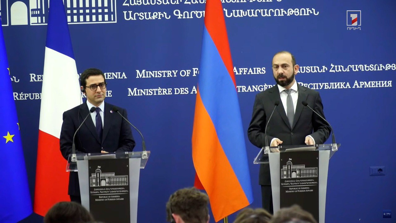  Հայաստանի և Ֆրանսիայի ԱԳ նախարարների ասուլիսը Երեւանում. ուղիղ