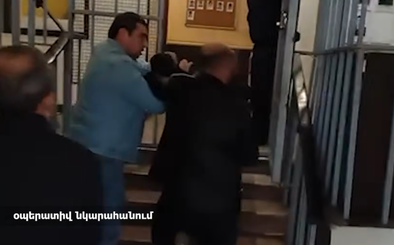 48-ամյա կինը հայտնել էր, որ նախկին ընկերը սպшռնացել է վնասել իր հարազատներին ու ընկերներին (տեսանյութ)