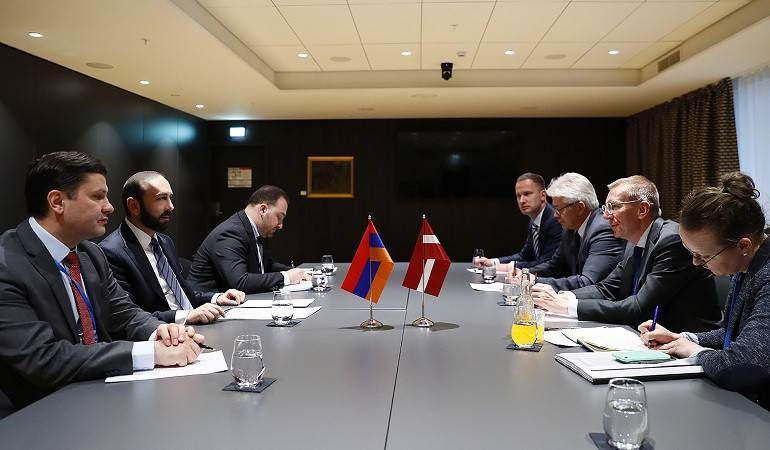Միրզոյանը Լատվիայի իր գործընկերոջն է ներկայացրել Հայաստանի և Ադրբեջանի միջև հարաբերությունների կարգավորման գործընթացի վերջին զարգացումները