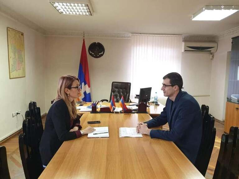 Մեսրոպ Առաքելյանն ու Մանե Թանդիլյանը հիմնադրամ են ստեղծում․ «Հրապարակ»