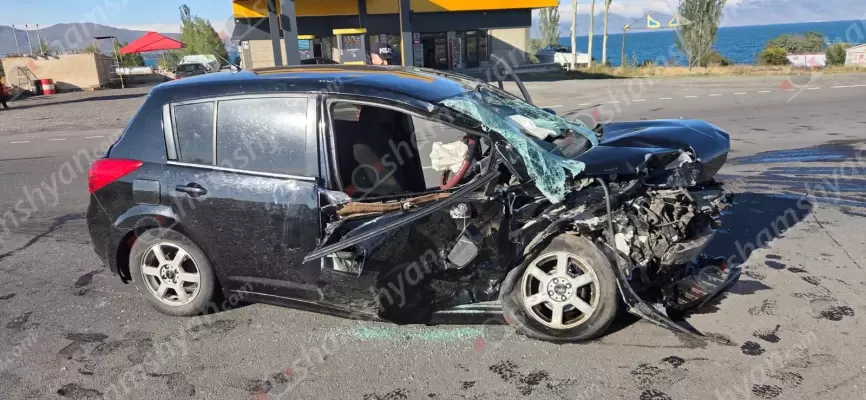 Գեղարքունիքի մարզում տեղի ունեցած ավտովթարի հետևանքով հիվանդանոց տեղափոխված վարորդներից մեկը գիտակցության չգալով մահացել է․ հայտնի է 3 վիրավորների ինքնությունը