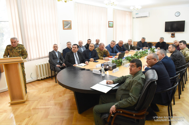 Արցախի նախագահի գլխավորությամբ անցկացվել է ԱԽ արտահերթ ընդլայնված նիստ, տրվել են մի շարք հանձնարարականներ