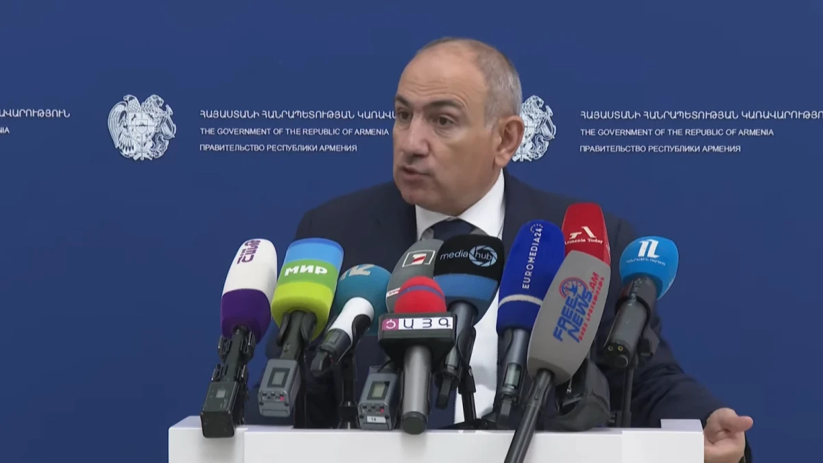 Արծվաշեն գյուղն, օրինակ, կարող է տեղաշարժվել. մի քիչ աջ, մի քիչ ձախ տարվի. Փաշինյան