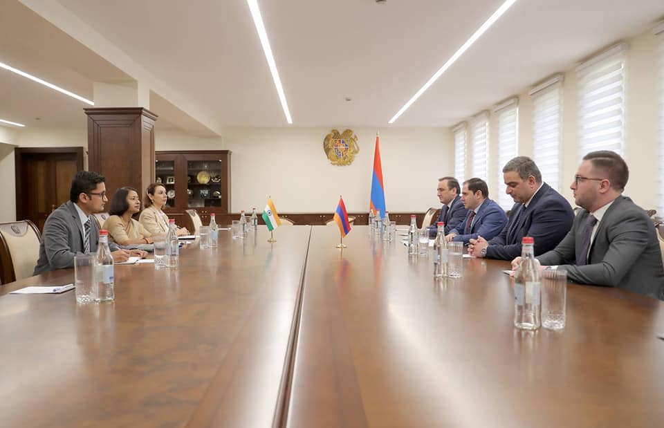 Սուրեն Պապիկյանը Հնդկաստանի դեսպանի հետ քննարկել է պաշտպանության բնագավառում համագործակցությանն առնչվող մի շարք հարցեր