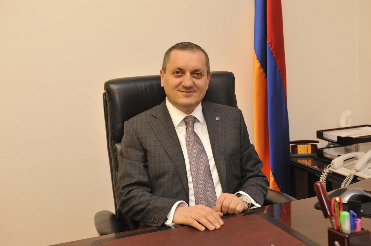 Գլխավոր դատախազությունը պահանջում է Քաղավիացիայի գլխավոր վարչության նախկին պետ Արտյոմ Մովսեսյանից բռնագանձել 8 անշարժ գույք, 1,5 միլիարդ դրամ