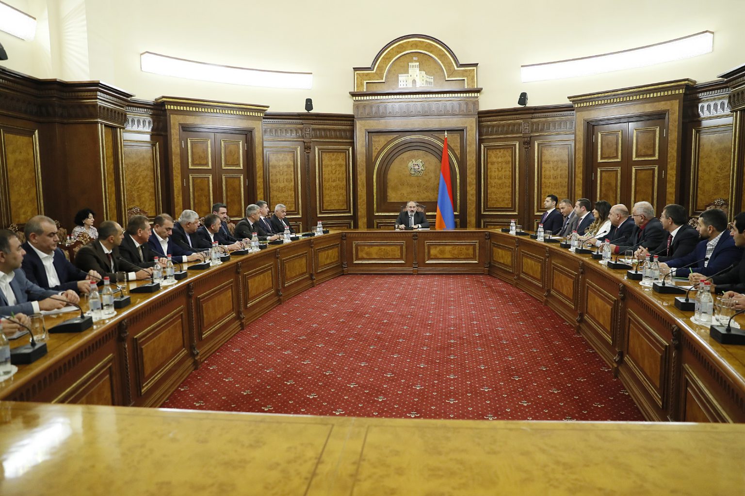 Վարչապետն ընդունել է ուկրաինահայ մի խումբ գործարարների