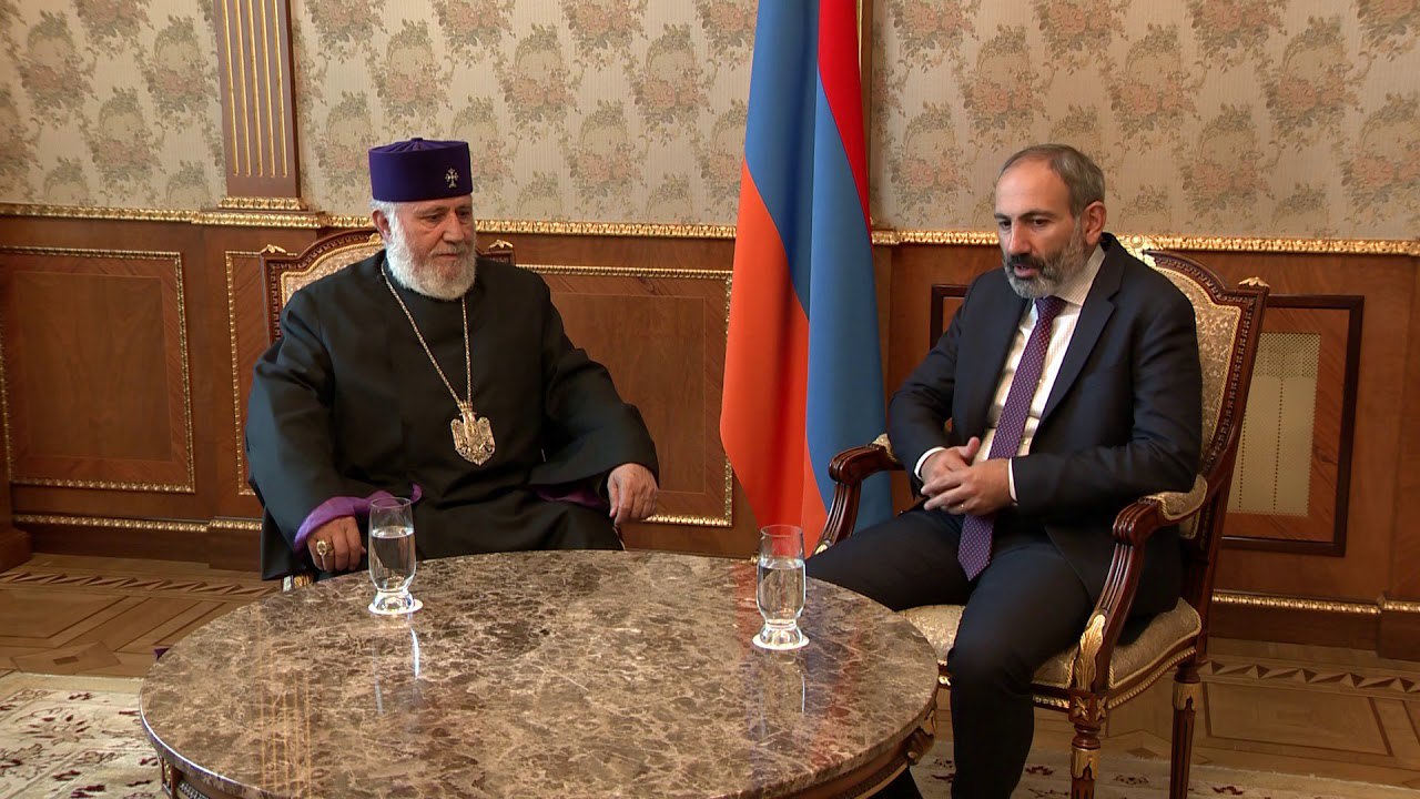 Գարեգին Բ–ն խախտել է կուսակրոնության ուխտը և զավակ ունի. սա փաստ է. Փաշինյան