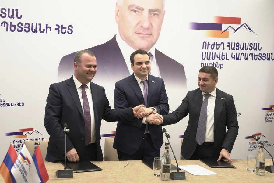 Ինչու «Ուժեղ Հայաստանի» ցուցակում Հարություն Հարությունյանի և Նաիրի Սարգսյանի անուները չկան․ «Հրապարակ»