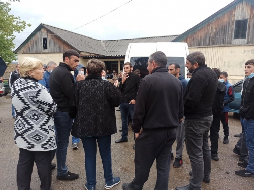 Բնակիչները թույլ չեն տալիս հանքագործներին մտնել Ուռուտի համայնքապետարան