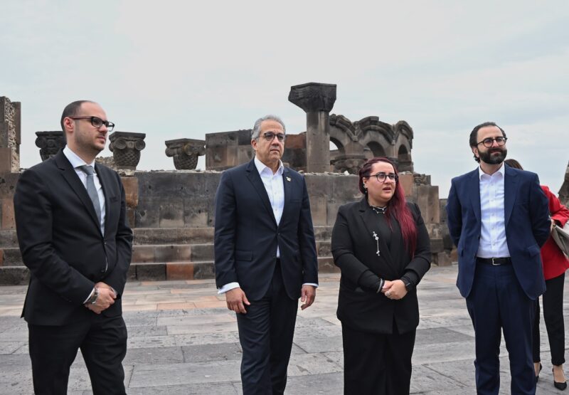 ՅՈՒՆԵՍԿՕ-ի գլխավոր տնօրենը Զվարթնոցում քննարկել է մշակութային ժառանգության պահպանության հարցերը
