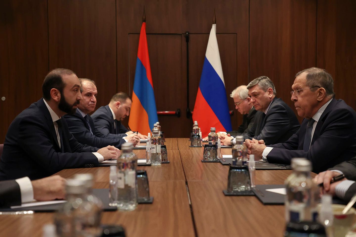 Աստանայում մեկնարկել է Արարատ Միրզոյանի ու Սերգեյ Լավրովի հանդիպումը