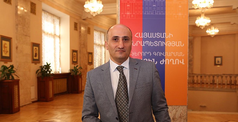 Սահմանադրական հանրաքվեի համար նախատեսված 70 մլն դրամի  90 %-ը ծախսվել է. Վահագն Հովակիմյան