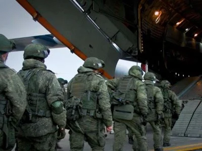 Российские миротворцы покинули аэропорт под Степанакертом