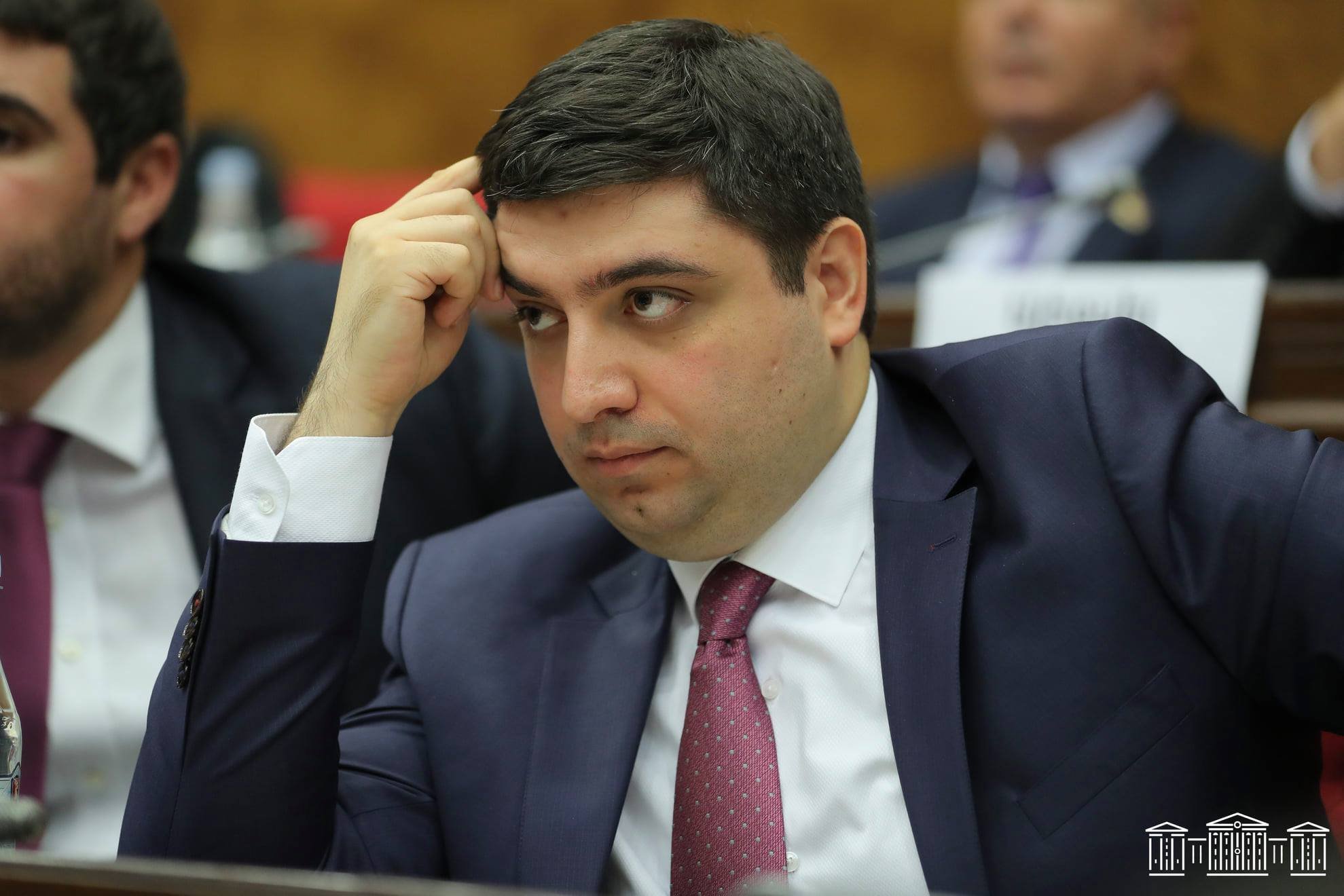 Ֆեյք օրակարգ է. Վաղարշակ Հակոբյանը՝ արտահերթ ընտրությունների վերաբերյալ