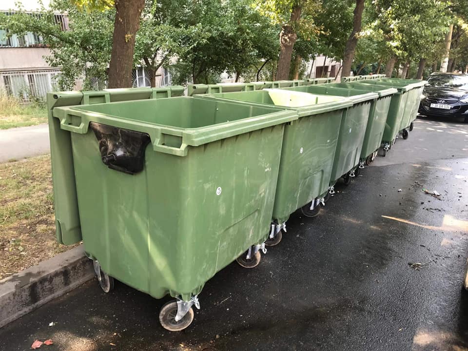 Երևանի աղբամաններն ախտահանվում են (տեսանյութ)