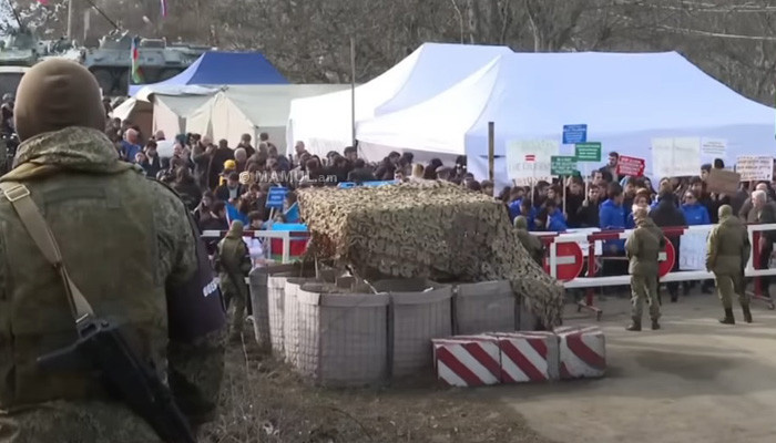 Ամեն օր 400 տոննա սննդամթերք ու դեղորայք հնարավոր չի լինում հասցնել Արցախ․ Արդեն 10 օր է Արցախն ամբողջական շրջափակման մեջ է