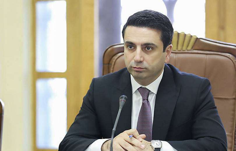 Հայաստանի ընդդիմությունը շատ թույլ է, քաղաքագիտության դասեր չեմ տալու, թող գնան, պարապեն. Ալեն Սիմոնյան