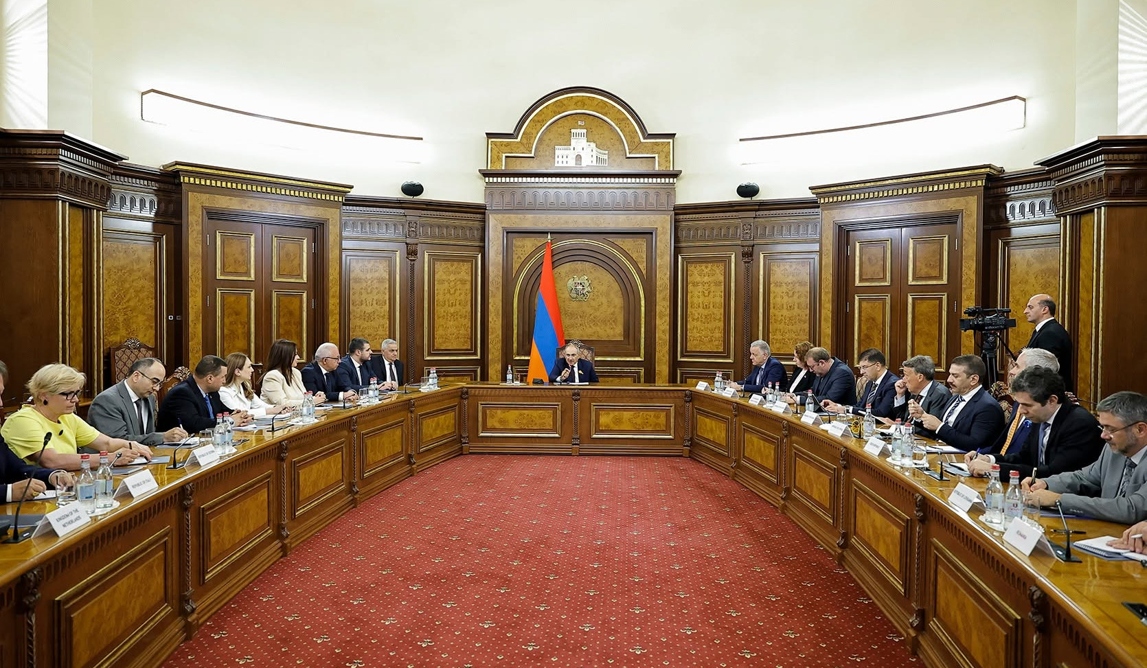 Փաշինյանն ընդունել է ԵՄ երկրների դեսպաններին, շնորհակալություն հայտնել՝ ընտրությունների առիթով շնորհավորանքների համար
