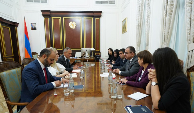 Փոխվարչապետն ու ԿԽՄԿ-ի և ՀԿԽԸ-ի պաշտոնյաներն անդրադարձել են ԼՂ-ից հայերի բռնի տեղահանման հետևանքով ստեղծված հումանիտար իրավիճակին
