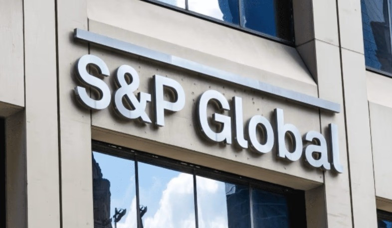 S&P улучшило прогноз по Армении до позитивного на фоне роста и прогресса в сфере безопасности