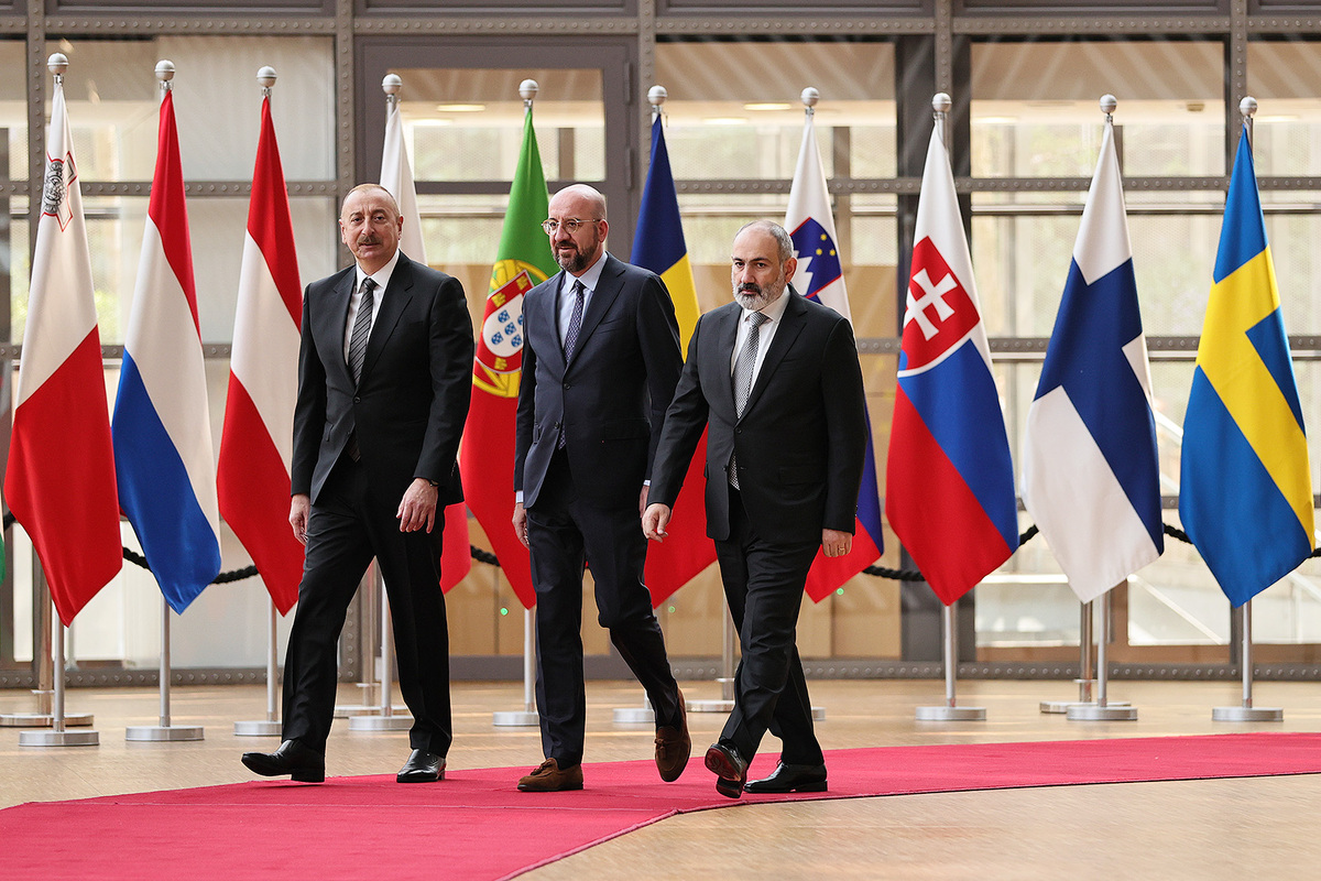Փաշինյան-Միշել-Ալիև հանդիպմանը քննարկվել են տարածաշրջանային տրանսպորտային և տնտեսական ենթակառուցվածքների ապաշրջափակմանը, հումանիտար և այլ խնդիրներին վերաբերող հարցեր
