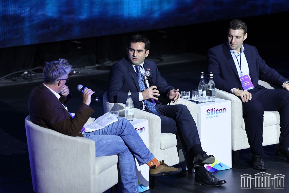 Հակոբ Արշակյանը մասնակցել է «SILICON MOUNTAINS 2024» տեխնոլոգիական գագաթնաժողովի «Արհեստական բանականության» թեմայով պանելային քննարկմանը