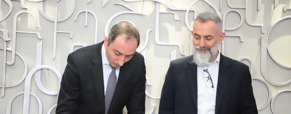 ՀՀ բարձր տեխնոլոգիական արդյունաբերության նախարարության և Apple-ի պաշտոնական գործընկեր ASBC-ի միջև ստորագրվել է Հուշագիր