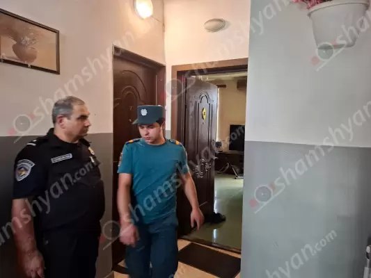 Թումանյան փողոցի շենքերից մեկում հայտնաբերվել է 32–ամյա տղամարդու մարմինը՝ կախված վիճակում