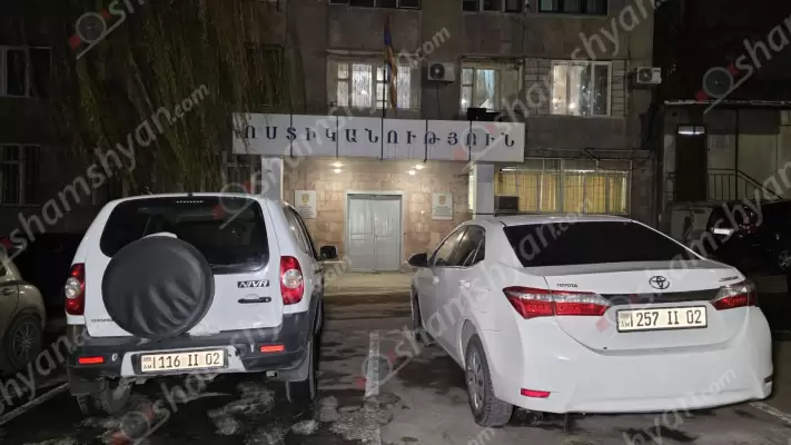 Վիճաբանություն և ծեծկռտուք Երևանում․ Երվանդ Քոչար փողոցում մի խումբ քաղաքացիներ հնչեցրել են հայհոյանքներ, ապա իրենց դիտողություն արած երիտասարդին ծեծի են ենթարկել