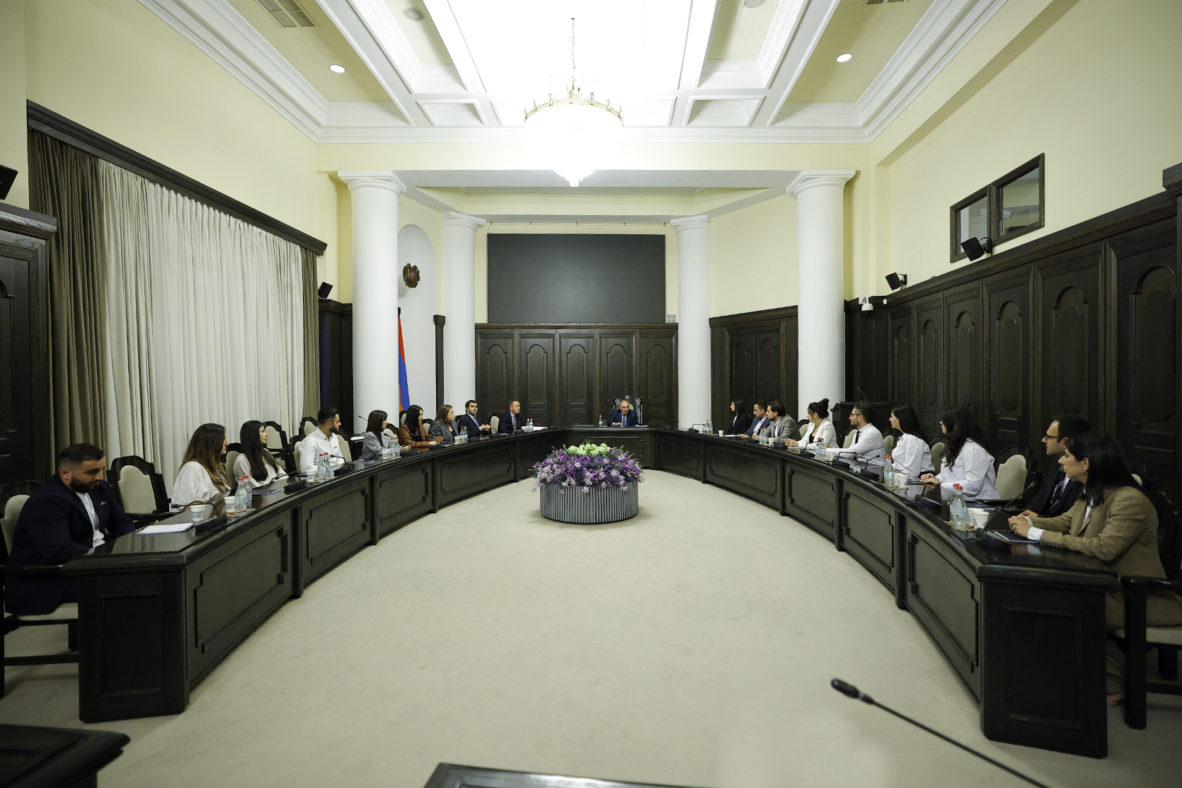 Վարչապետն ընդունել է «իԳործ» ծրագրի մասնակիցներին