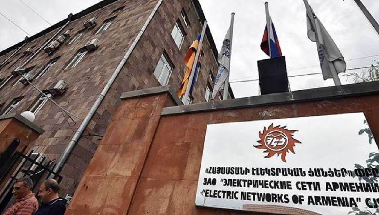 Իրավապահները ՀԷՑ–ում թույլ չեն տվել ներս տանել անգամ ճաշարանի համար բերված սնունդը