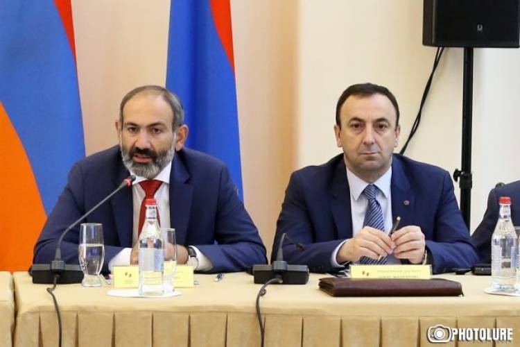 Վերաքննիչ դատարանը վերացրել է առաջին ատյանի դատարանի որոշումը, որով վարչապետը պարտավորվում էր ներողություն խնդրել Հրայր Թովմասյանից