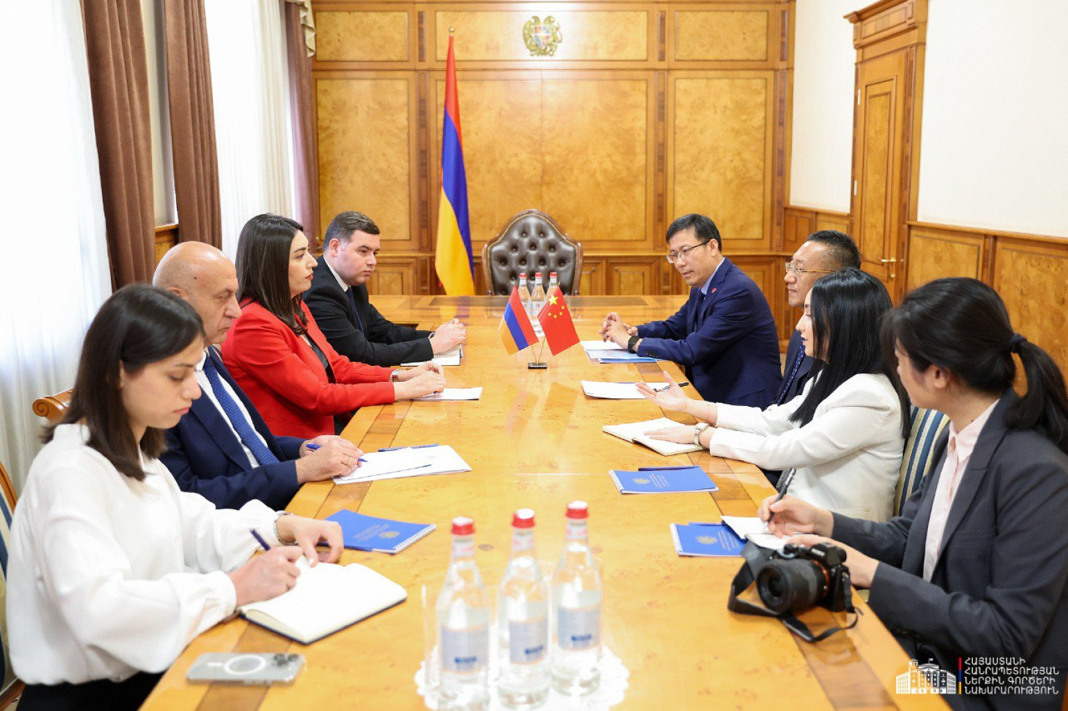 «Մեկ գոտի, մեկ ճանապարհ»–ը և «Խաղաղության խաչմերուկ»–ը համադրելի են. ՆԳՆ նախարարը ընդունել է ՀՀ-ում Չինաստանի դեսպանին