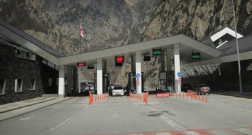 Ստեփանծմինդա-Լարս ավտոճանապարհը բաց է բոլոր տեսակի ավտոմեքենաների համար: