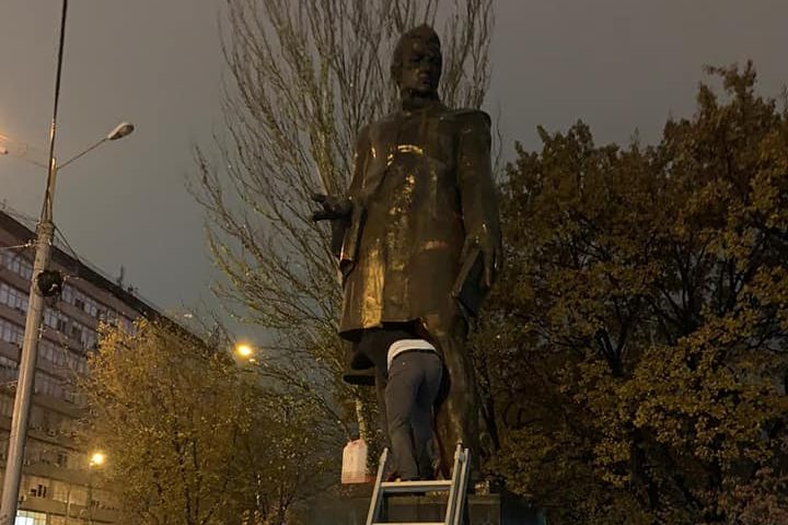 Գրբոյեդովի արձանը մաքրվել է 