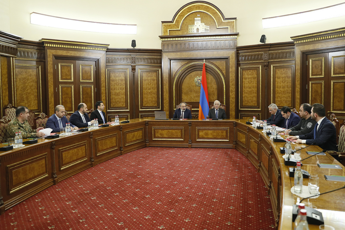 ՀՀ վարչապետի գլխավորությամբ տեղի է ունեցել ԱԽ արտահերթ նիստ. քննարկվել է Լաչինի միջանցքում ստեղծված իրավիճակը