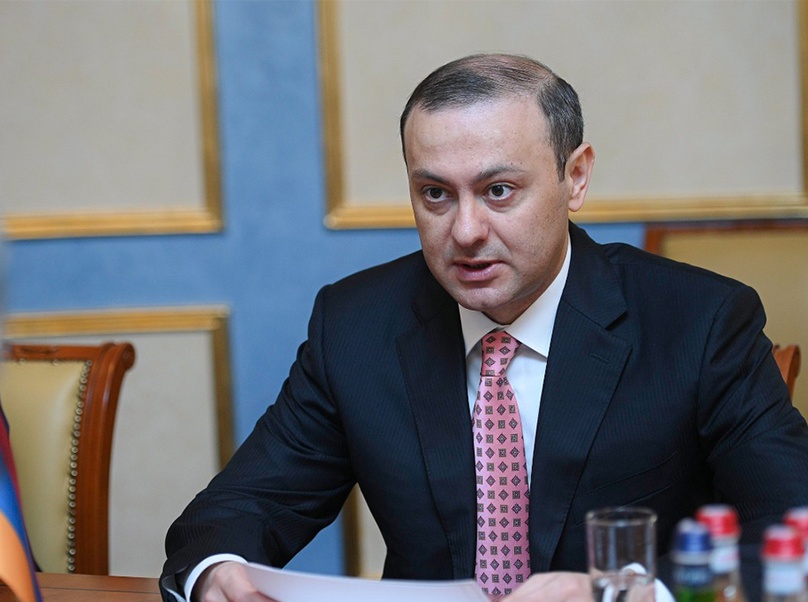 Ադրբեջանի հետ խորհրդակցություններ են անցկացվում խաղաղության համաձայնագիրը ստորագրելու համար․ Արմեն Գրիգորյան